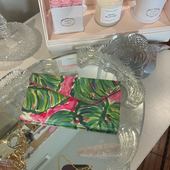 Lilly Pulitzer Sunglass Case - Picture 2 of 4